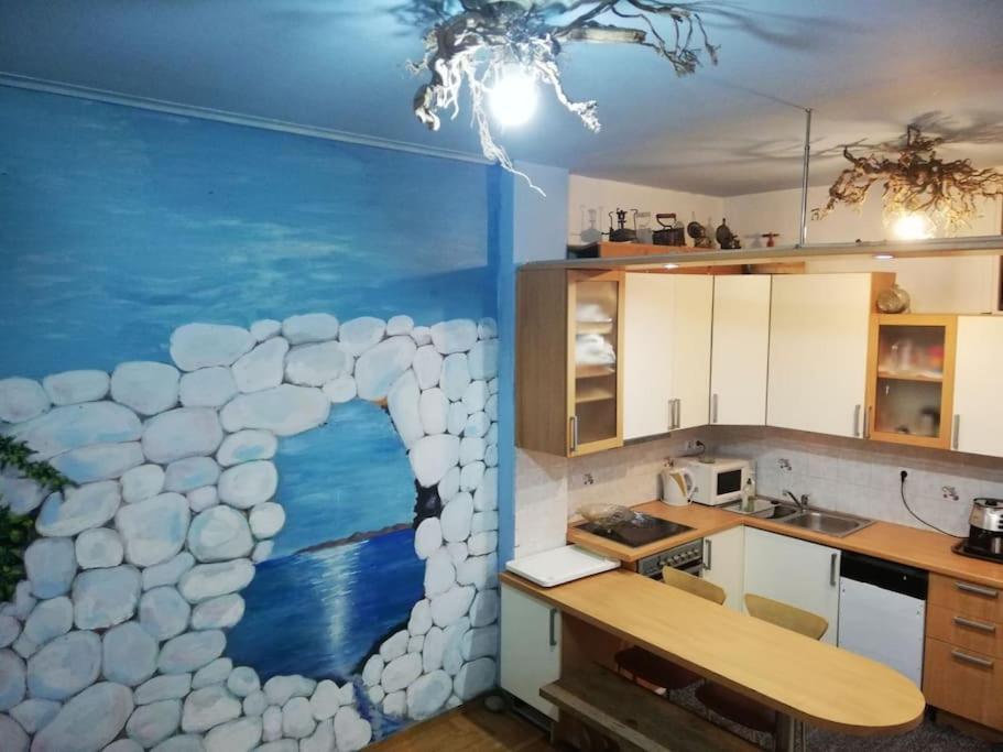 אתונה Kyriaki 'S Artistic Apartment Next Metro Agios Ioannis מראה חיצוני תמונה